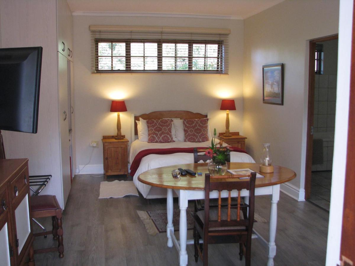 Kaiser'S B&B Grahamstown Exterior photo