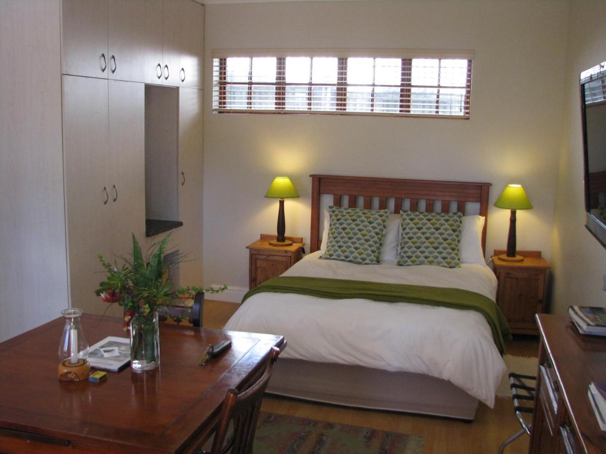 Kaiser'S B&B Grahamstown Exterior photo